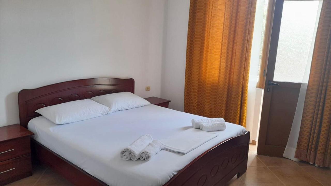 Vita Apartment - Spacious Garden And Balcony 5 Min To Beach & Center Ksamil Luaran gambar